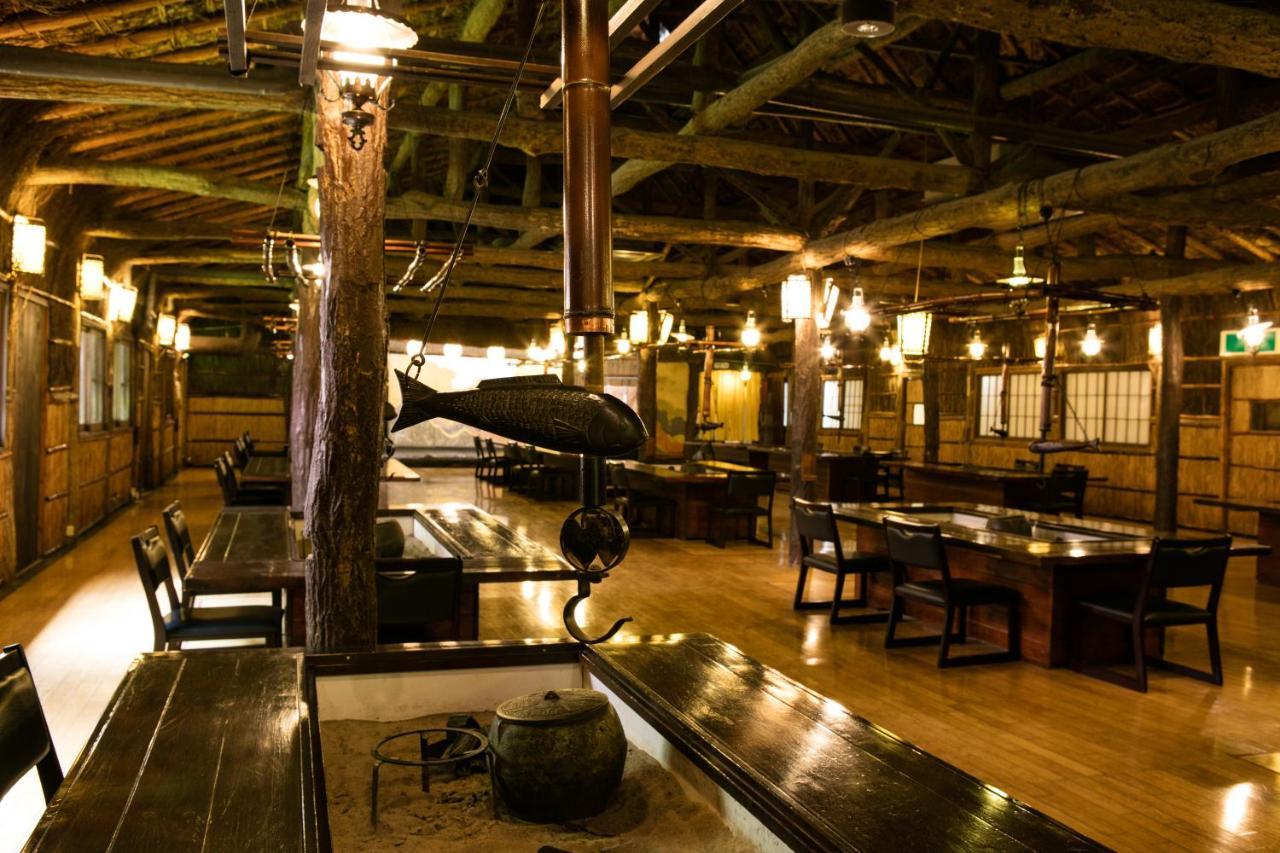 Hotel Honke Bankyu à Nikkō Extérieur photo