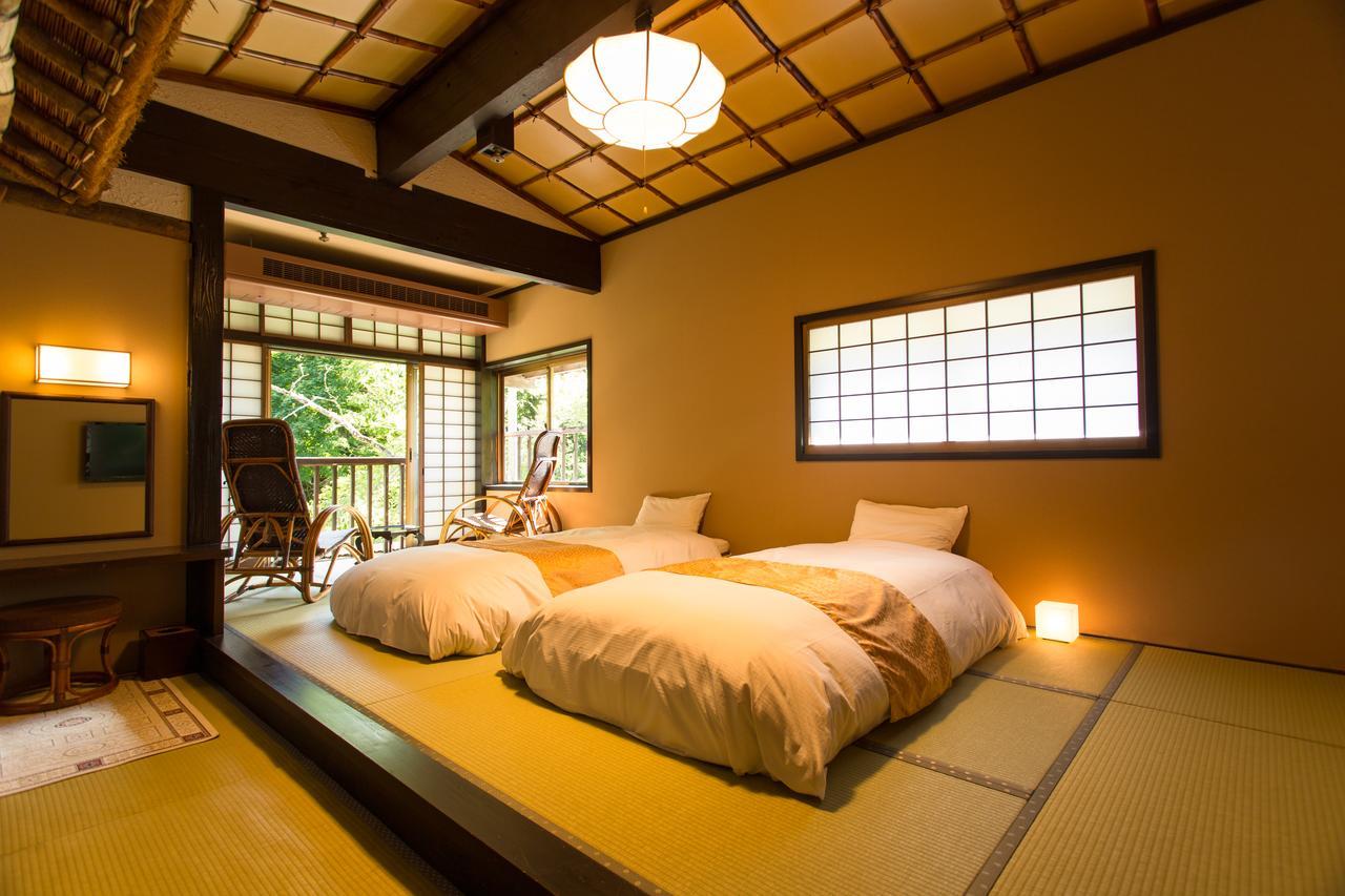 Hotel Honke Bankyu à Nikkō Extérieur photo