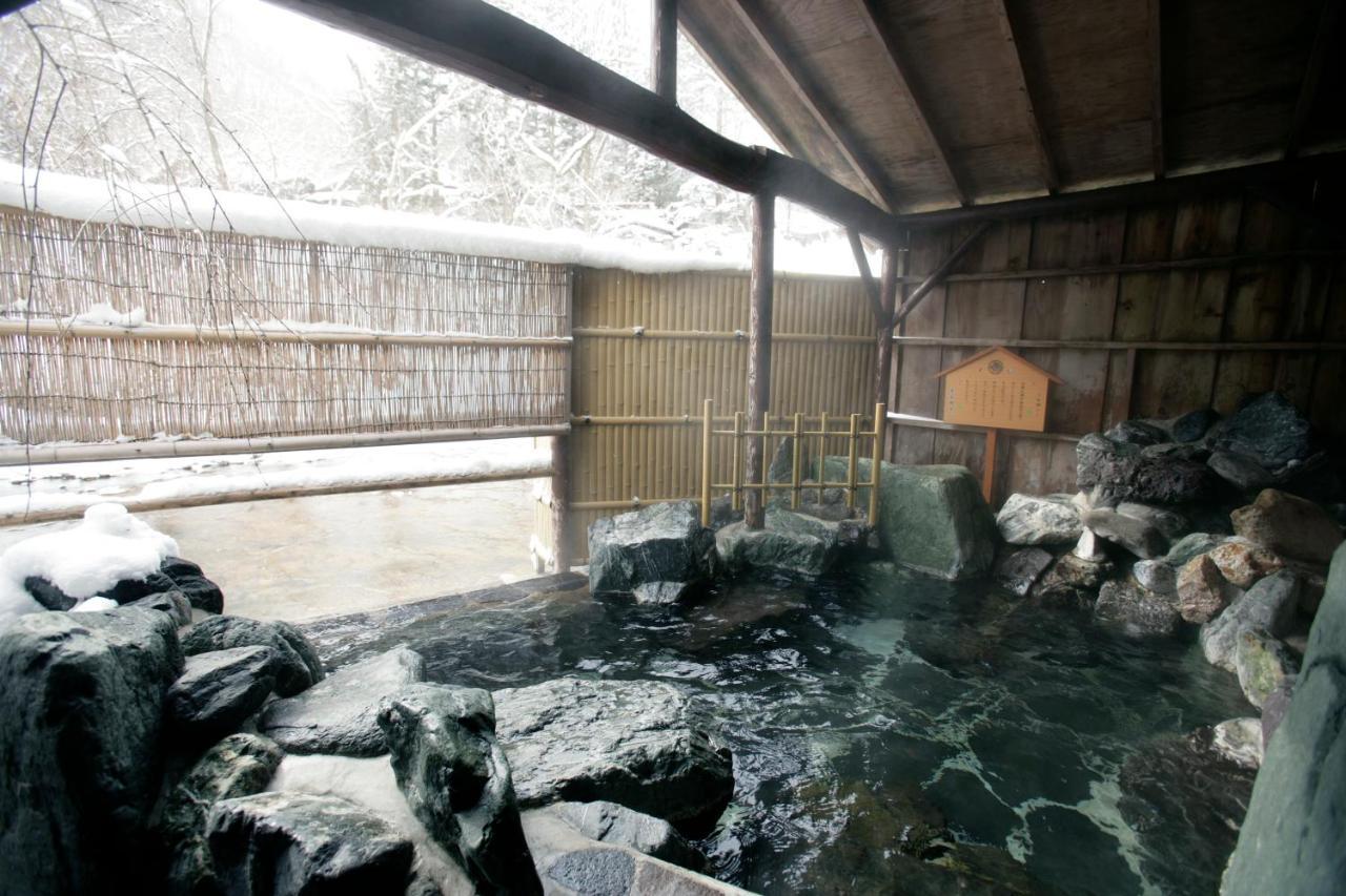 Hotel Honke Bankyu à Nikkō Extérieur photo