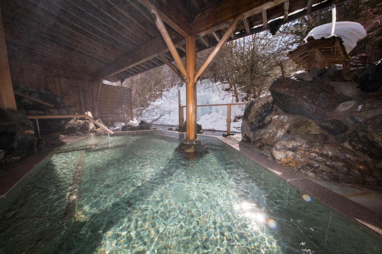 Hotel Honke Bankyu à Nikkō Extérieur photo